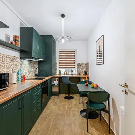 Apartment Bellatrix With Parking-tractoru Coresi