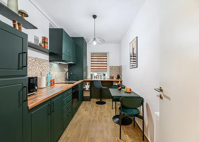 Apartment Bellatrix With Parking-tractoru Coresi