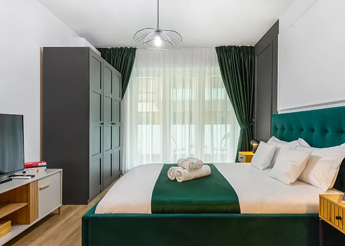 Bellatrix With Parking-tractoru Coresi Apartment Brasov