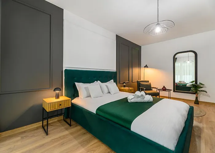 Apartment Bellatrix With Parking-tractoru Coresi